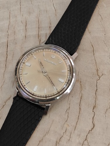 Bulova 1968 accutron 214 - accutron,